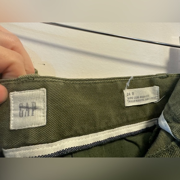 GAP Olive Green cropped pants size 4R - Picture 4 of 5